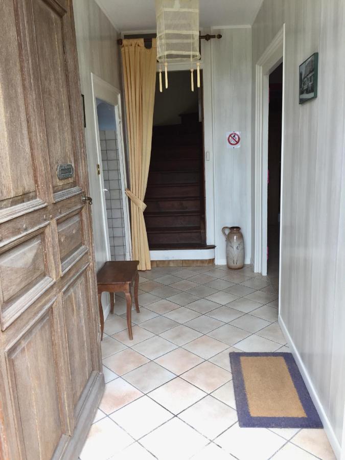 Vila Les Deux Licornes Anchenoncourt-et-Chazel Exteriér fotografie