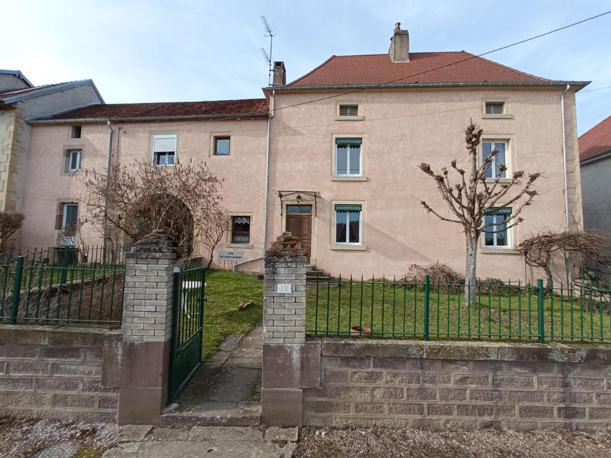 Vila Les Deux Licornes Anchenoncourt-et-Chazel Exteriér fotografie